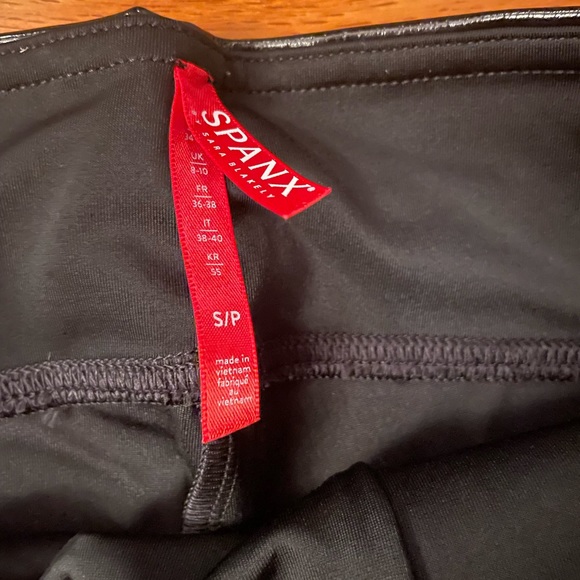 Spanx faux patent leather leggings - Picture 2 of 5